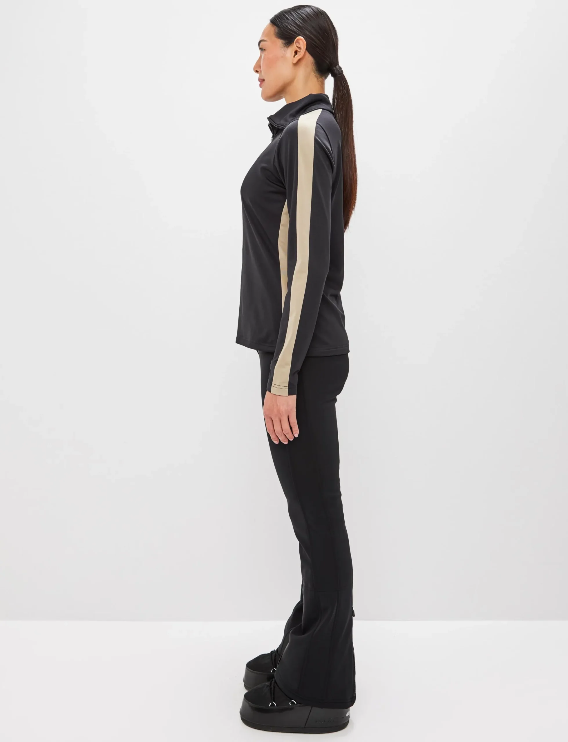 8848 Altitude Klader|Vanessa W 1/2 Zip Sweat - Black
